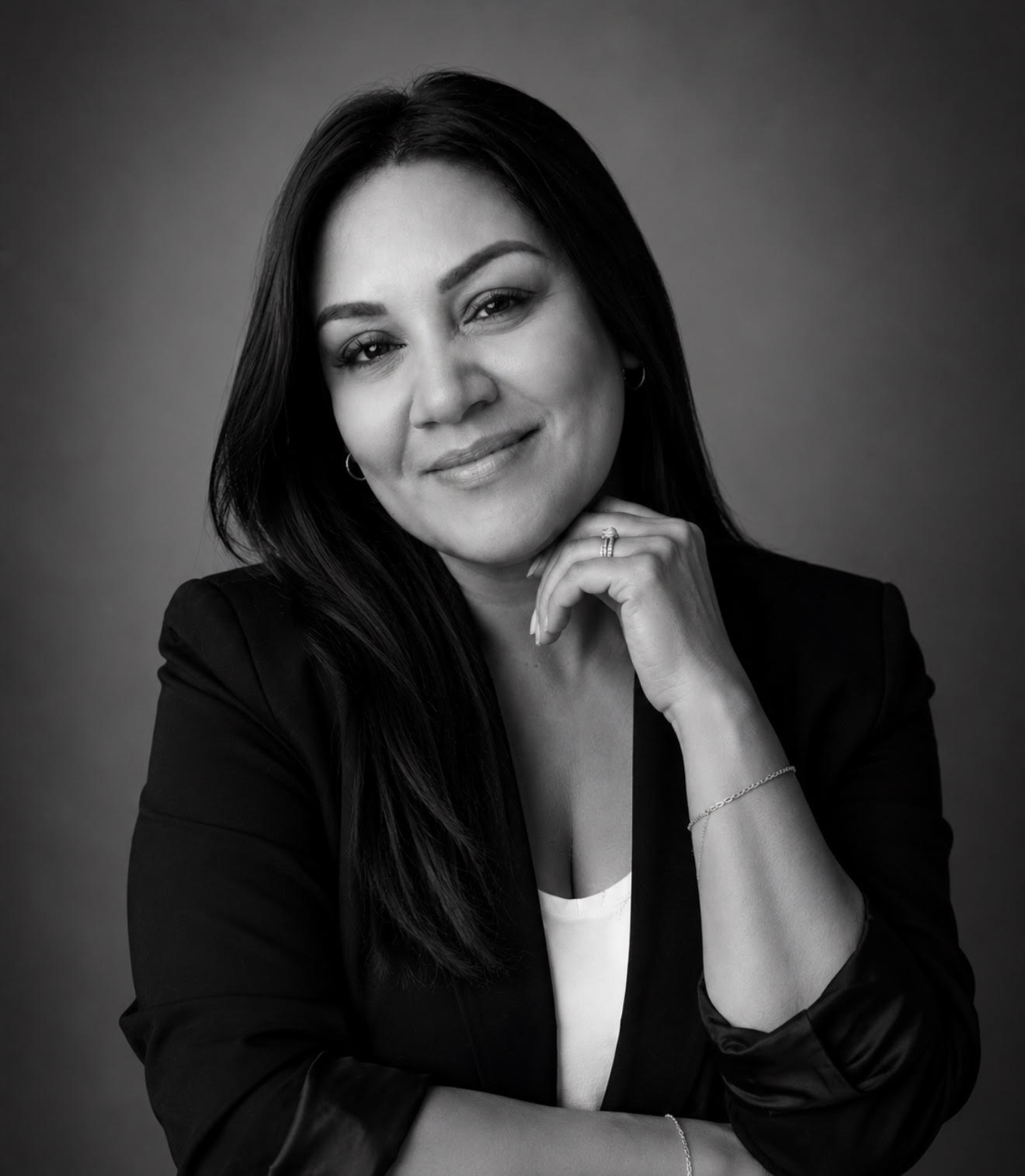 Raquel Wilson, bilingual notary public in El Paso, TX